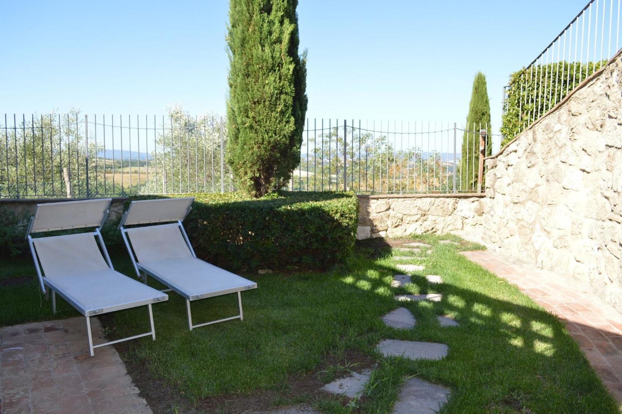 House With Private Garden In The Crete Senesi Villa Asciano Exterior photo